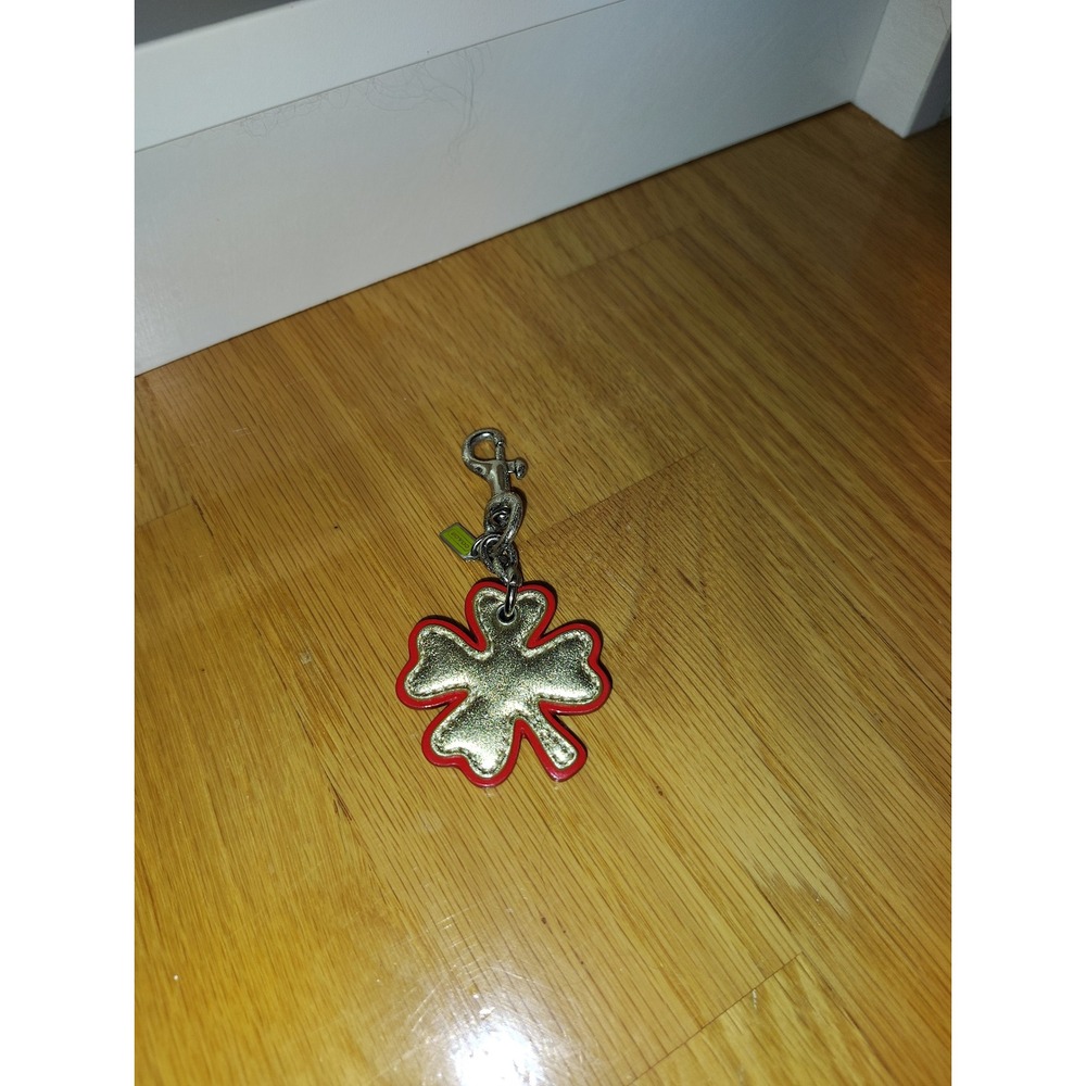 Coach Vintage Leather Four Leaf Clover Bag Charm Lime Green Gold Lucky Keychain - Picture 6 of 6
